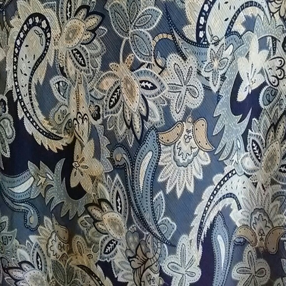 Beautiful Paisley Dress - Picture 7 of 7
